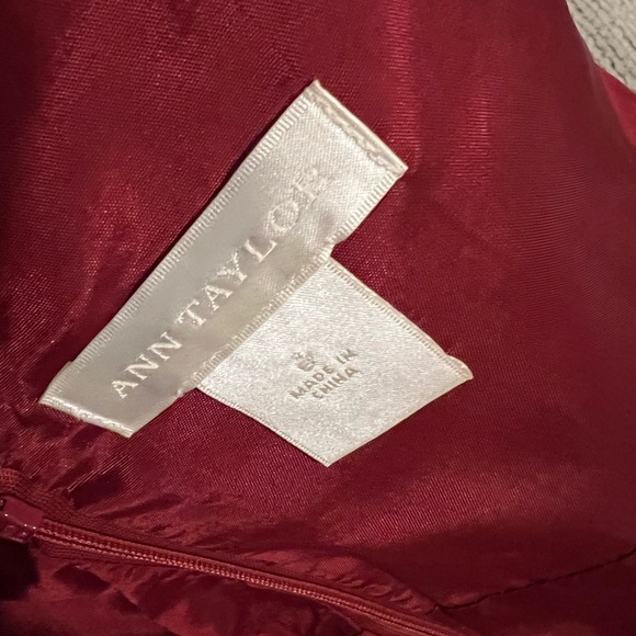 Like NEW Ann Taylor Silk Elegant Red Cranberry Sleeveless Dress - Picture 6 of 7